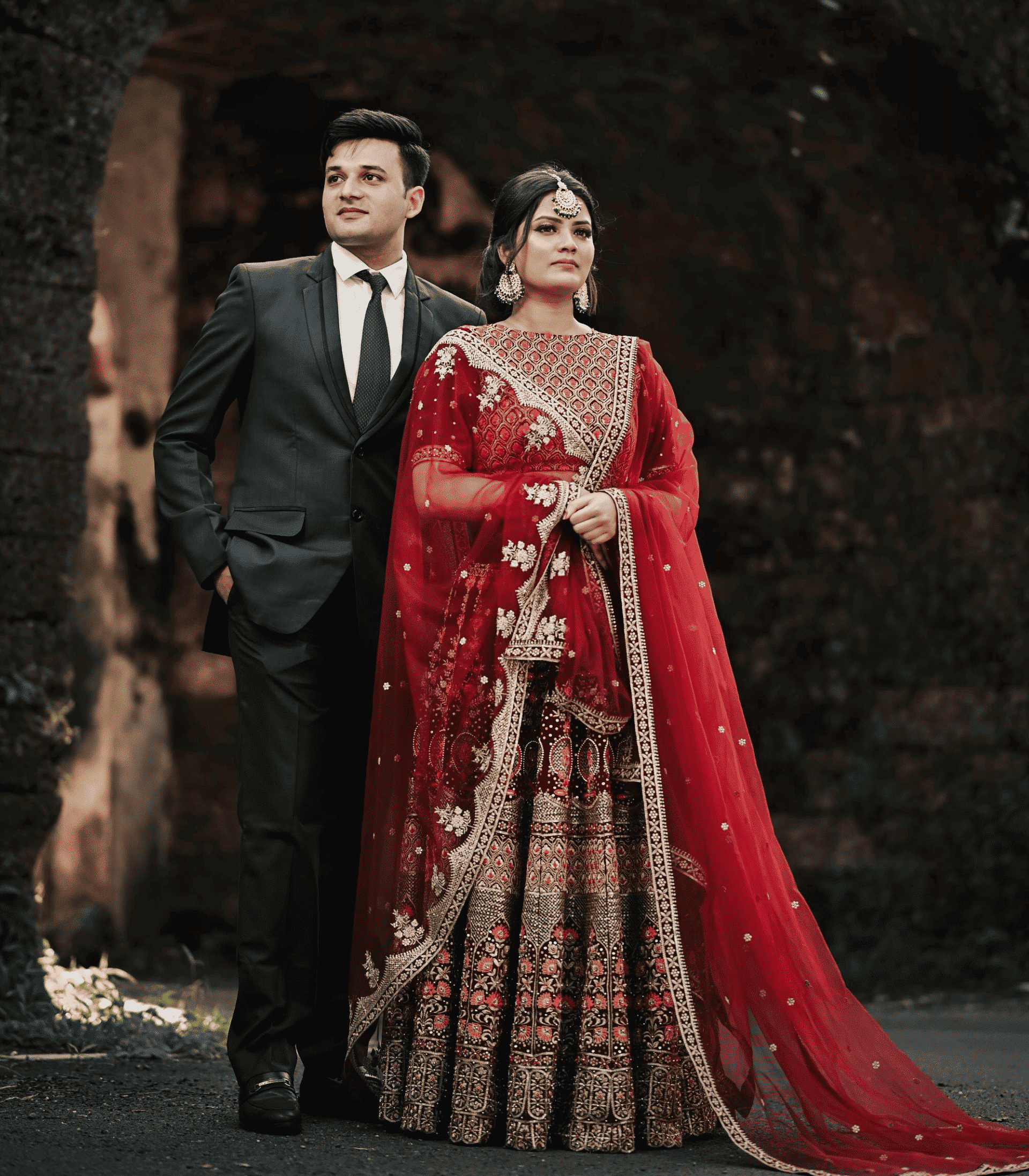 Photo of Cartagena's cathedral at the background and some colonial style houses